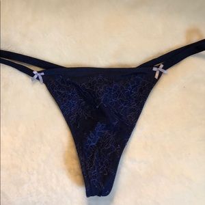 Never worn VS thong with lace detail
